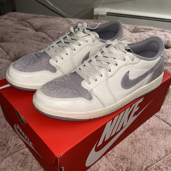 Air Jordan 1 Retro Low OG 'Atmosphere Grey' - Picture 5 of 6